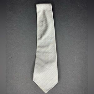 Nice tie ready to go!